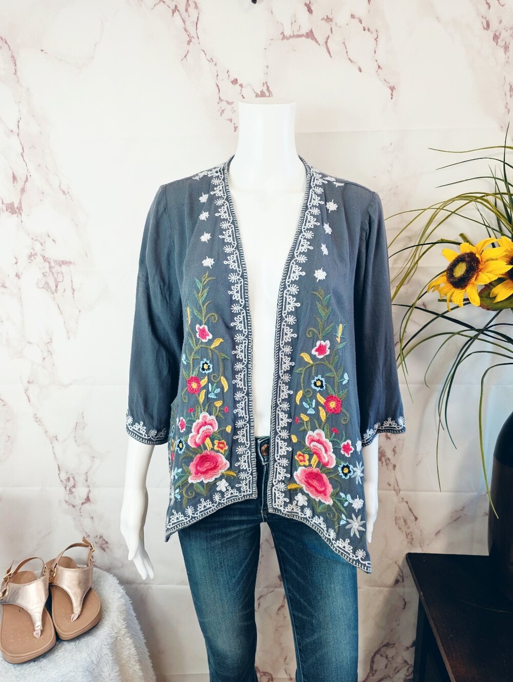 Anthropologie Solitaire Embroidered Floral Boho Kimono Cardigan Medium - Picture 2 of 7